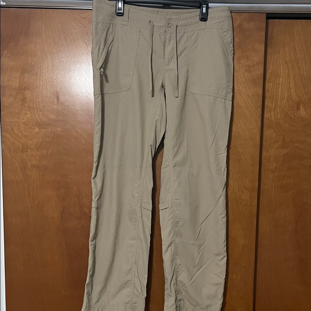 The North Face Women's Tan Cargo Pants